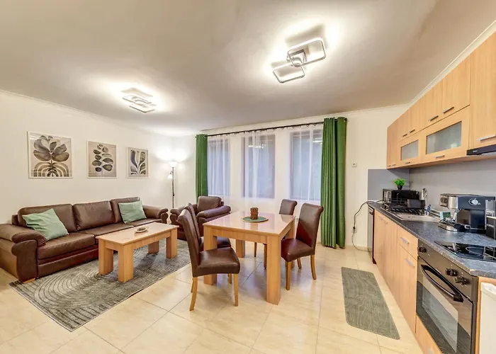 Winter Heaven Grand Monastery פמפורובו